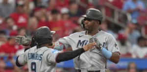 Jesús Sánchez conecta vuelacercas para los Marlins que vencen 2-0 a Cardenales