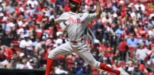 Cristopher Sánchez lanza joya pero sale sin decisión