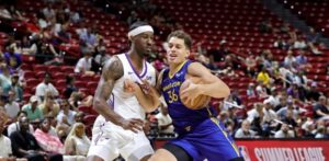 Chris Mañón recibe un contrato de doble vía por parte de los Lakers de Los Angeles