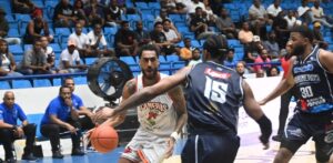 Antonio Gordon, con debut de 35 puntos, le da la victoria a los Cañeros sobre los Marineros