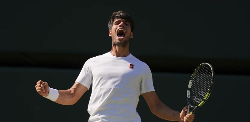 Carlos Alcaraz vence a Taylor Fritz y regresa a la final de Wimbledon