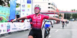 Flor Espiritusanto es la campeona de ciclismo