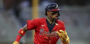 Albies y Acuña Jr. lidera a los Bravos sobre Yanquis