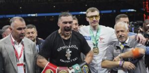 Usyk noquea a Dubois y se convierte en campeón mundial indiscutido