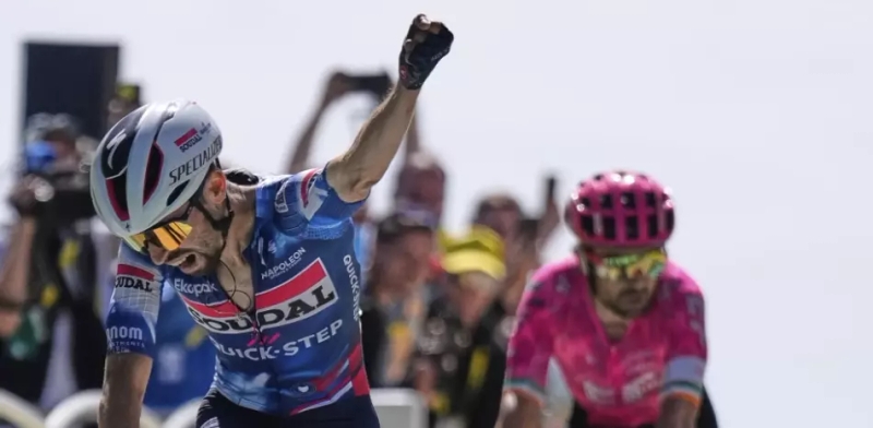 Paret-Peintre se lleva la etapa en Mont Ventoux y Pogačar castiga a Vingegaard en Tour de Francia