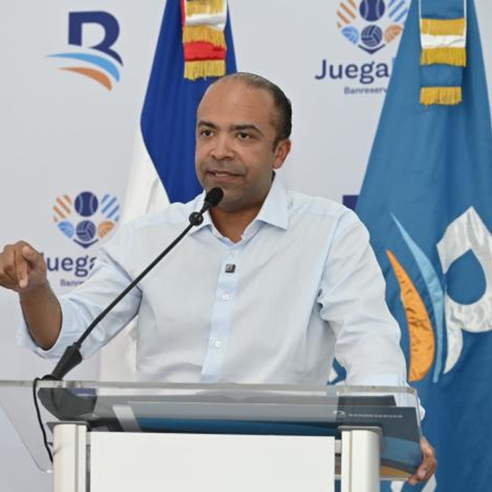 Juega RD Banreservas remoza cancha de El Manguito