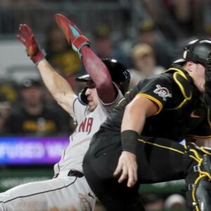 El pitcheo de Diamondbacks permite un hit a los Piratas en once entradas