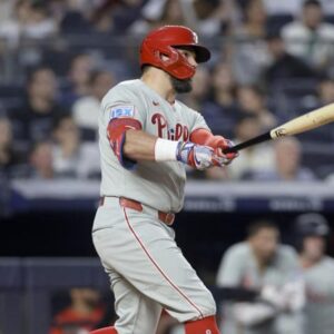 Kyle Schwarber pegó dos jonrones, llegó a 38, y Filis derrotan a los Yankees