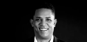 Cambian nombre de colegio en honor a Octavio Dotel