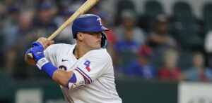 Josh Jung dispara jonrón de tres vueltas y los Vigilantes superan 8-5 a los Yankees