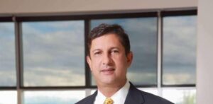 Pabellón de la Fama designa a Manuel Estrella Presidente de Honor