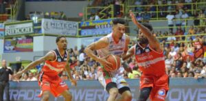 Rigoberto Mendoza brilló con intensidad en el BSN
