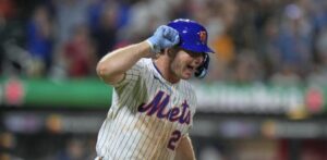 Pete Alonso implanta récord de jonrones en los Mets, que vencen 13-5 a los Bravos