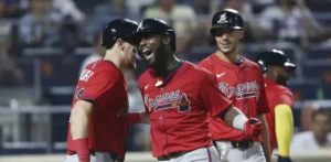 Bravos apabullan brazos de los Mets; Juan Soto llega