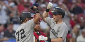 Ben Rice batea jonrones y los Yankees vencen 12-8 a los Cardenales