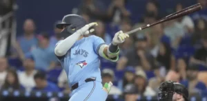 Bo Bichette decide con sencillo triunfo de Toronto en entradas extras