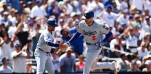 Freddie Freeman dispara dos jonrones y los Dodgers superan a los Padres