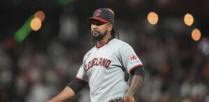 MLB extiende licencias pagadas a Clase y Ortiz mientras investiga sobre apuestas