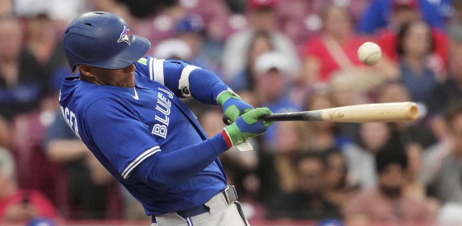 Springer dispara dos jonrones por Azulejos, que vencen 12-9