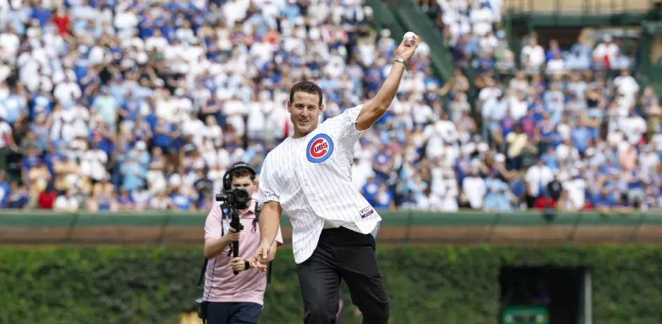 Anthony Rizzo se retira con Cubs de Chicago y casi atrapa un jonrón en las gradas del Wrigley
