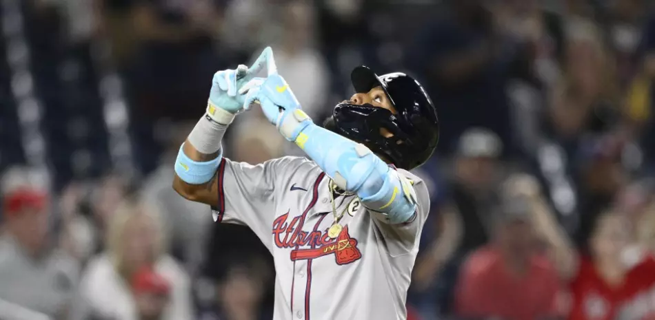 Matt Olson, con jonrón de tres carreras, impulsa el triunfo de los Bravos ante Nacionales