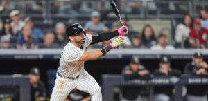Los Yankees remontan ante los White Sox y aseguran un lugar en los playoffs