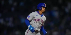 Álvarez da cuadrangular de dos en la octava, Lindor y Nimmo Hrs y los Mets vencen a los Cachorros