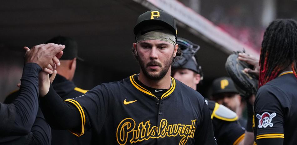 Piratas superan 4-3 a los Rojos e impiden que ganen terreno por el comodín de la Liga Nacional