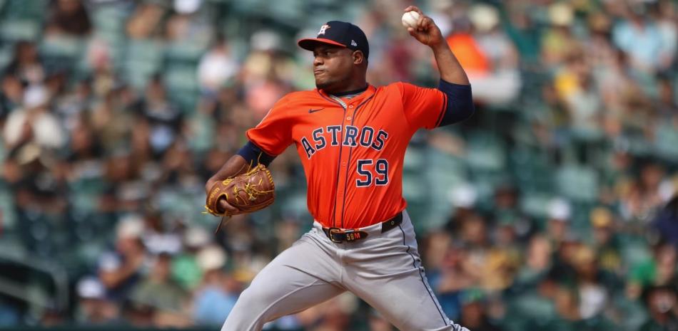 Walker y Framber Valdez detienen mala racha de los Astros de Houston