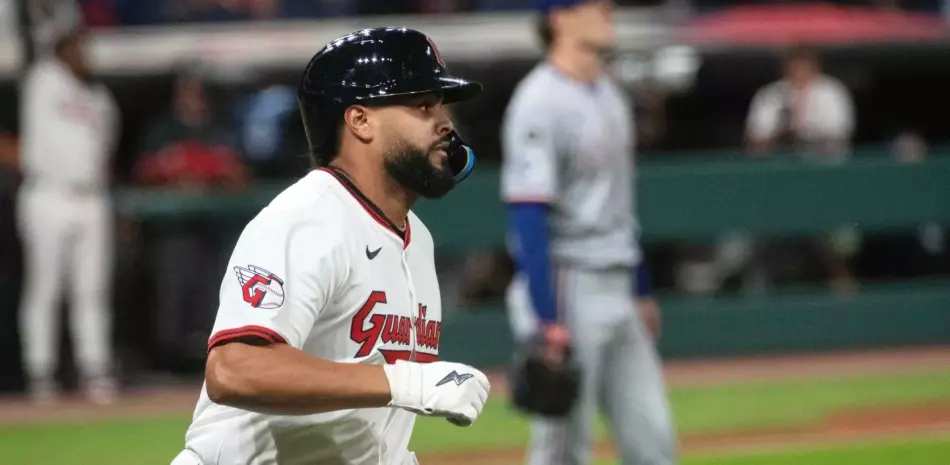 Guardianes aseguran su lugar en los playoffs de la Liga Americana con una victoria sobre los Rangers