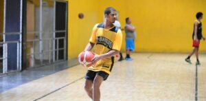 Edgar Sosa parte hacia Irán y termina su participación con el Rafael Barias en el TBS Distrito