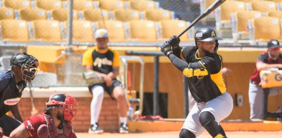 Águilas Cibaeñas apabullan Gigantes en un partido de fogueo