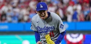 Los Dodgers encuentran en Roki Sasaki a su cerrador para los playoffs