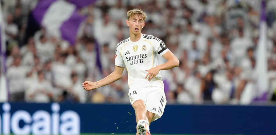 Real Madrid confirma lesión de Dean Huijsen