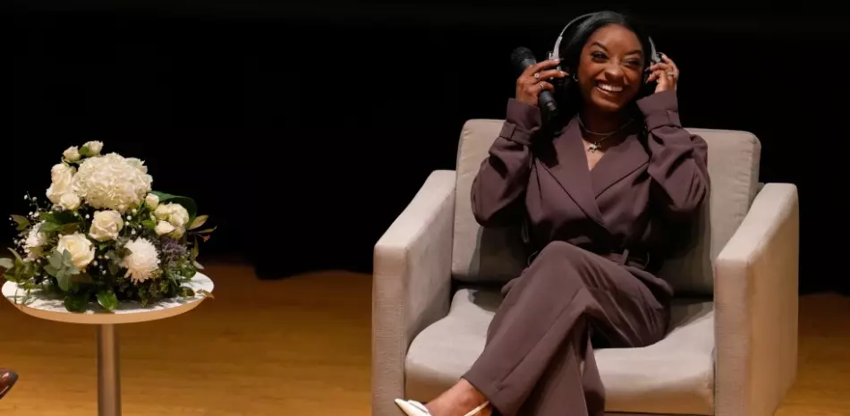 La gimnasta Simone Biles no quiere entrenar en este momento, según declara en Buenos Aires