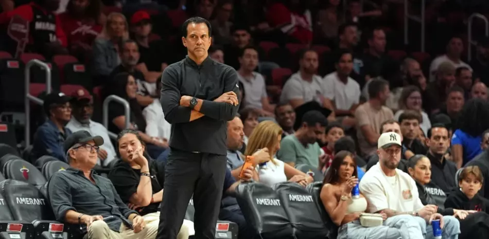 Spoelstra es favorito para dirigir a la selección masculina de Estados Unidos en Los Ángeles 2028