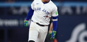 Toronto vence a Seattle y se medirá contra los Dodgers en la Serie Mundial