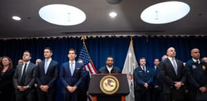 Desmantelan dos supuestas redes de juego y apuestas ilegales vinculadas con la NBA y la mafia