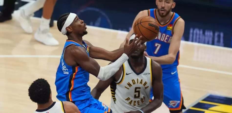 Thunder vence a Pacers en 2 prórrogas con récord personal de 55 puntos de Gilgeous-Alexander