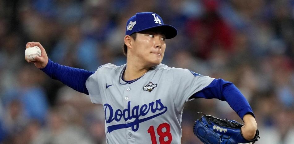 Yamamoto lanza 1er juego completo en Serie Mundial desde 2015 y Dodgers vencen 5-1