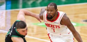 Kevin Durant anota 26 y los Rockets aplastan a los Celtics