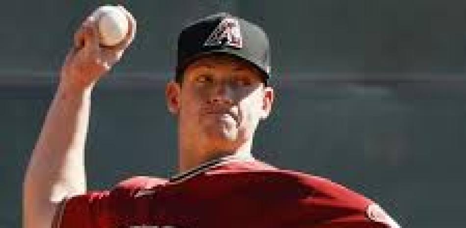 Estrellas contratan a los relevistas Green y Woodward, Antone y Nolin son dejados libres