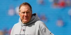 El entrenador Bill Belichick aparece entre los nueve semifinalistas para el Salón de la Fama NFL