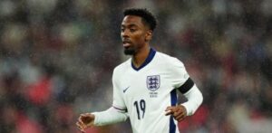 Marsella vence 3-0 a Brest para colocarse en la cima de la Ligue 1 y presionar al PSG