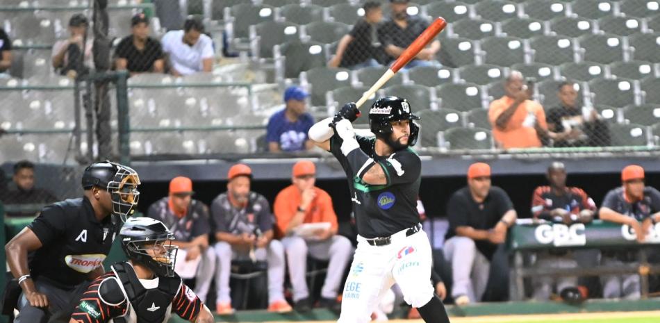 Las Estrellas remontan y derrotan a los Toros con marcador de 9 vueltas por 5