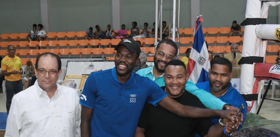 Campeonato Nacional de Boxeo Élite 2025 inicia con demostración de alta calidad de los púgiles