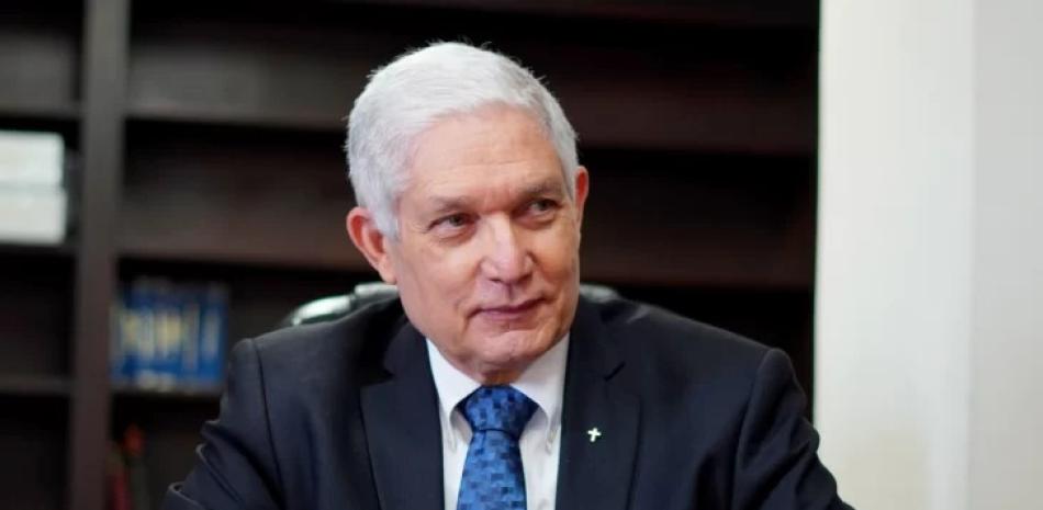 La otra cara del árbitro profesional