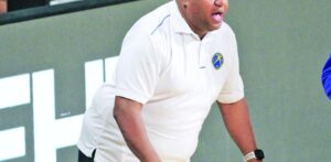 Madre de Melvin López lo llevó al Palacio de los Deportes por primera vez