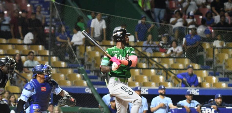 Raimel Tapia batea de 5-5, Estrellas vencen al Licey y lo envían al último lugar