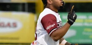 De Los Santos jonronea y los Gigantes blanquean 2-0 a las Águilas Cibaeñas